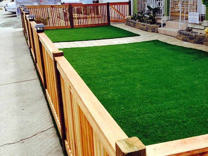 Synthetic Grass Ashton-Sandy Spring Maryland Landscape Front